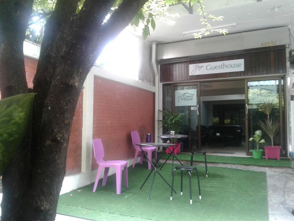 Yaya Guesthouse 曼谷 外观 照片